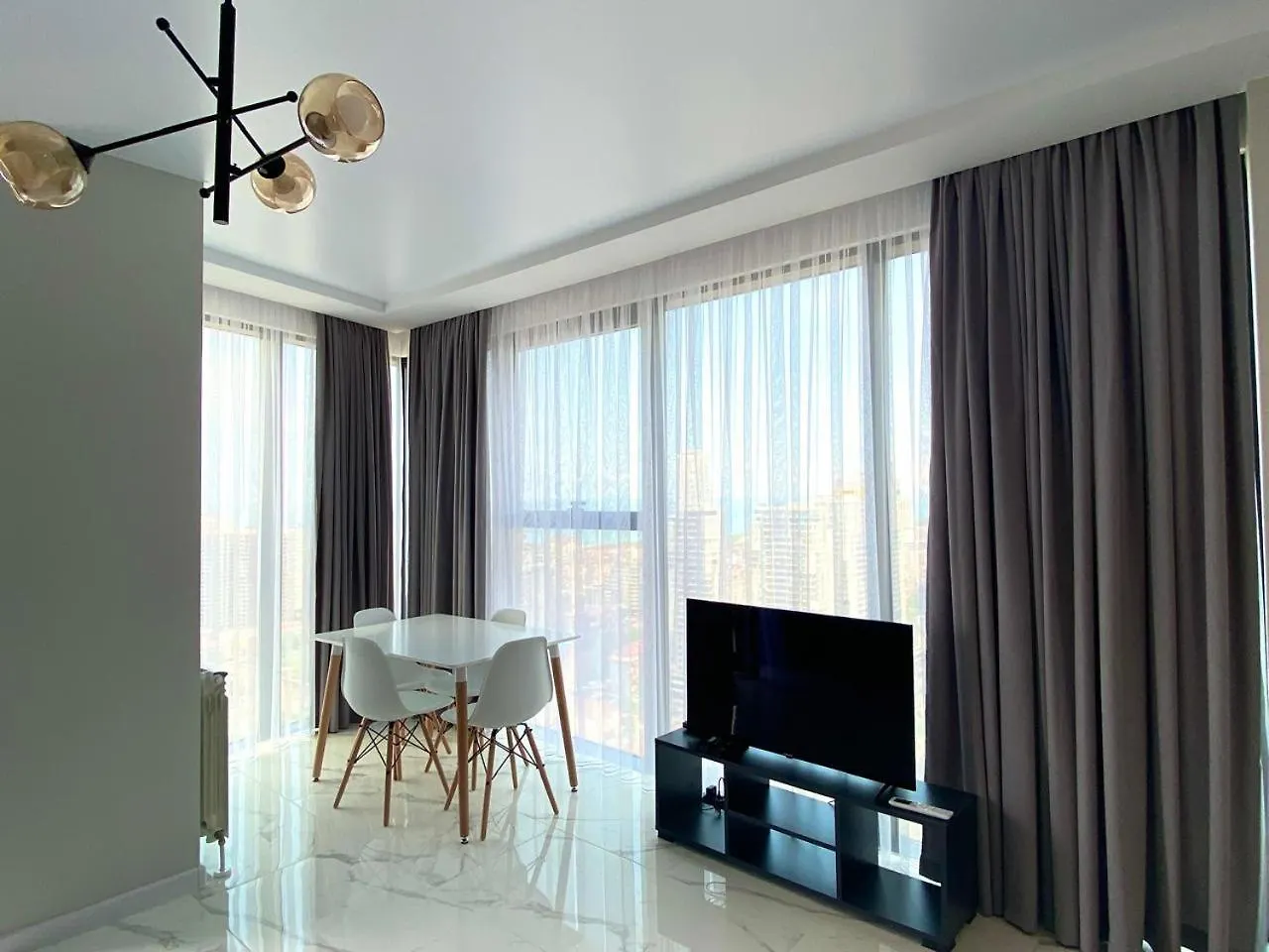 Family Shoreline Haven Apartment 바투미 조지아